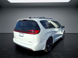 
 Chrysler Pacifica full									