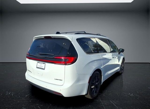 
 Chrysler Pacifica full									