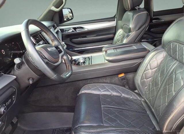 
 Jeep Grand Wagoneer full									
