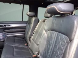 
 Jeep Grand Wagoneer full									