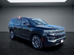 Jeep Grand Wagoneer