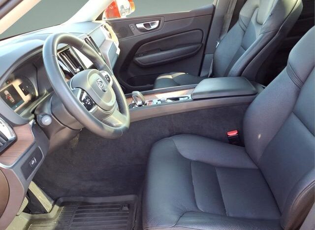 
								Volvo XC60 full									