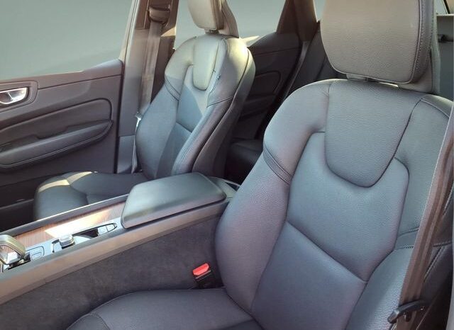 
								Volvo XC60 full									