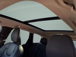 
										Volvo XC60 full									