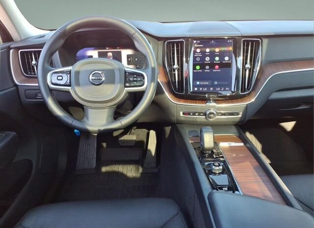 
								Volvo XC60 full									