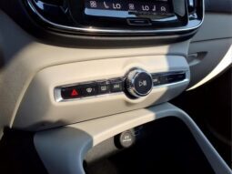 
										Volvo XC40 full									