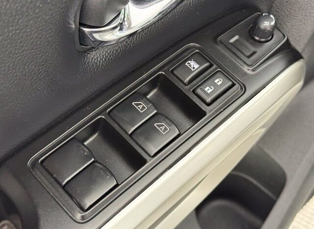 
								Nissan Titan full									