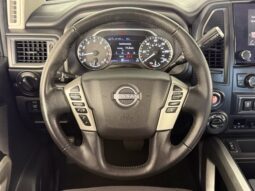 
										Nissan Titan full									