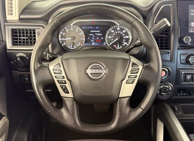 
								Nissan Titan full									