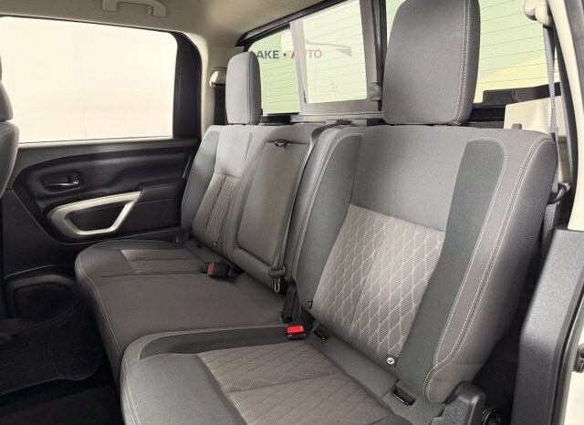 
								Nissan Titan full									