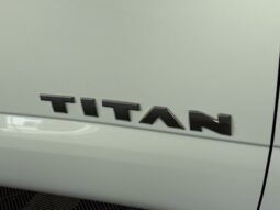 
										Nissan Titan full									