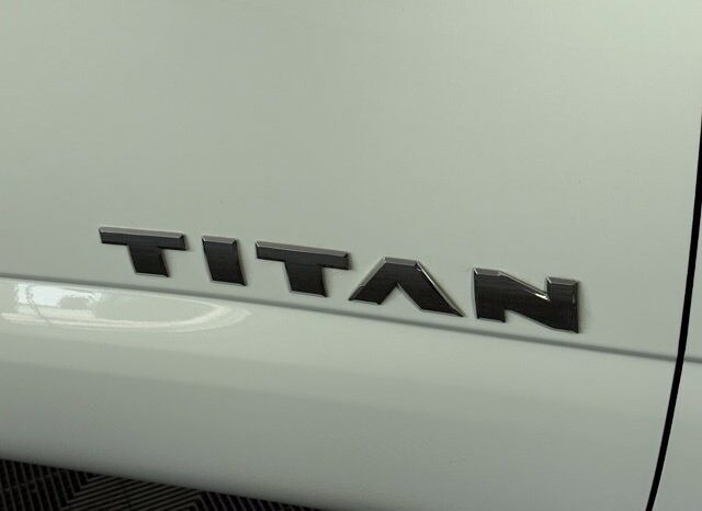 
								Nissan Titan full									