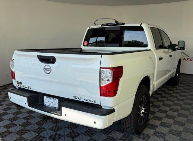 
								Nissan Titan full									