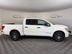 
										Nissan Titan full									
