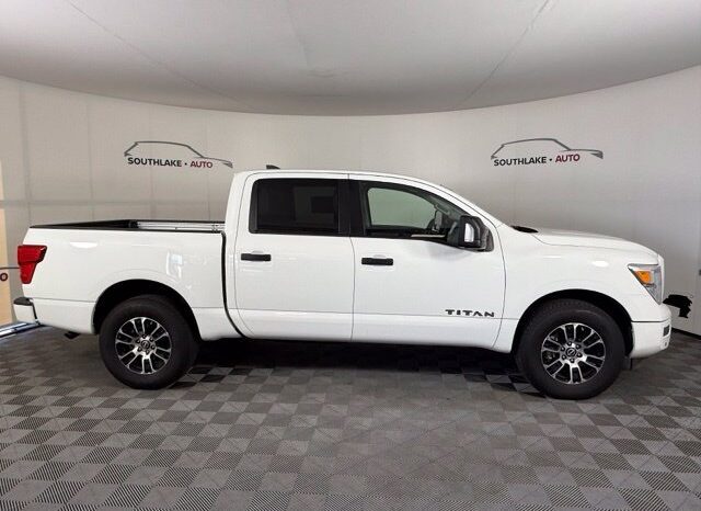 
								Nissan Titan full									