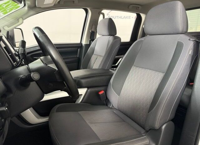 
								Nissan Titan full									