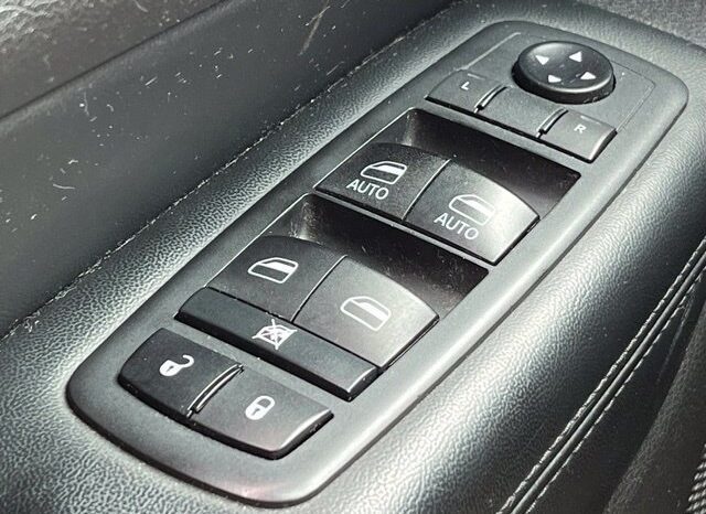 
								Jeep Grand Cherokee full									