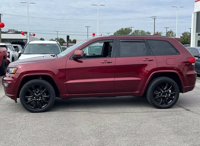 
								Jeep Grand Cherokee full									