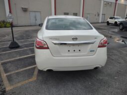 
										Nissan Altima full									