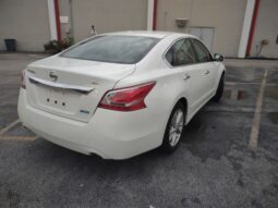 
										Nissan Altima full									