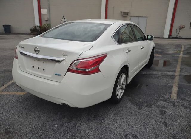 
								Nissan Altima full									