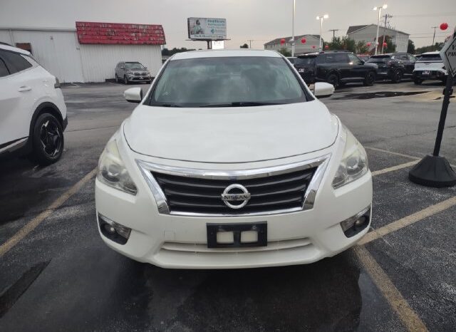 
								Nissan Altima full									