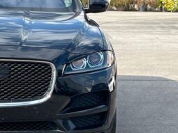 Jaguar F-PACE full