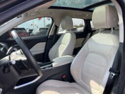 Jaguar F-PACE full