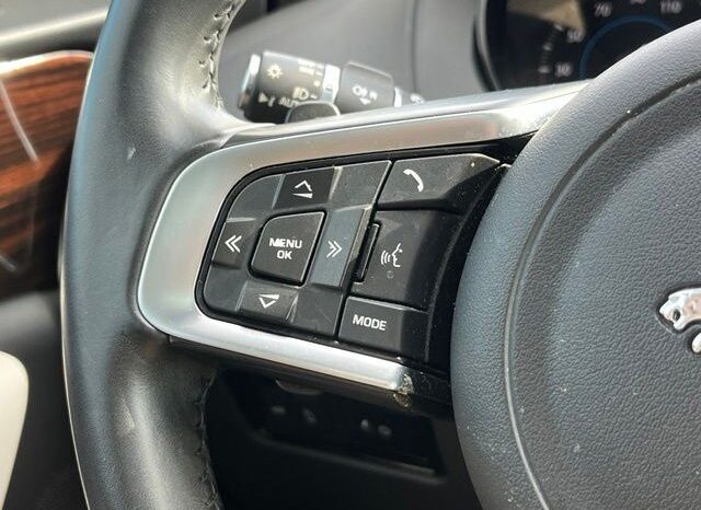 
 Jaguar F-PACE full									