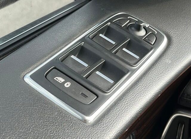 
 Jaguar F-PACE full									