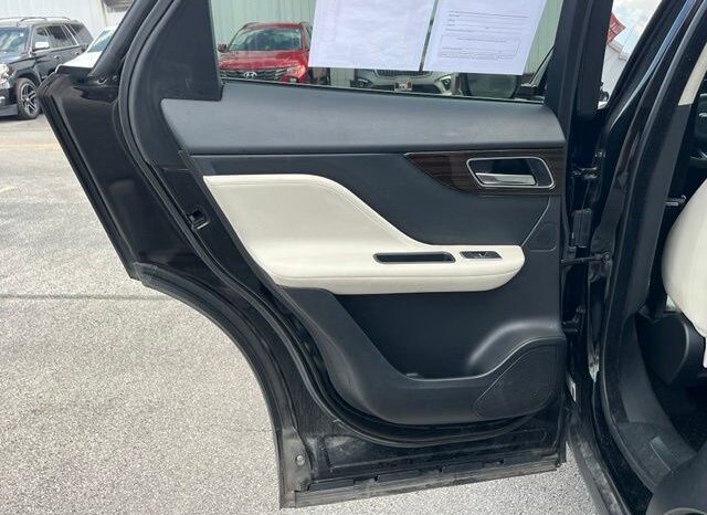 
 Jaguar F-PACE full									