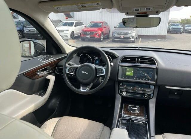
 Jaguar F-PACE full									