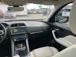 Jaguar F-PACE full