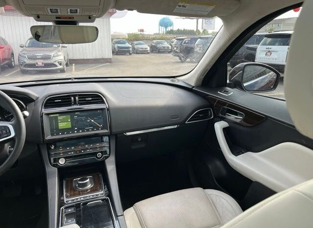 
 Jaguar F-PACE full									