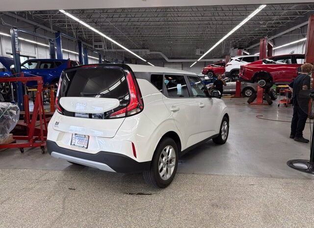 
								Kia Soul full									