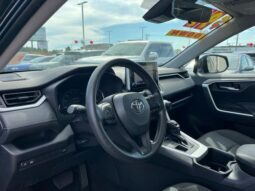 
										Toyota RAV4 full									