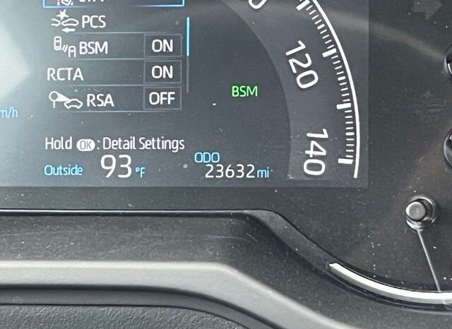 
								Toyota RAV4 full									