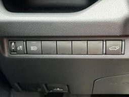 
										Toyota RAV4 full									