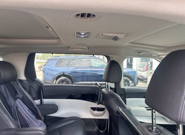 
								Kia Carnival full									