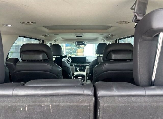 
								Kia Carnival full									
