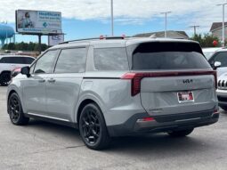 
										Kia Carnival full									