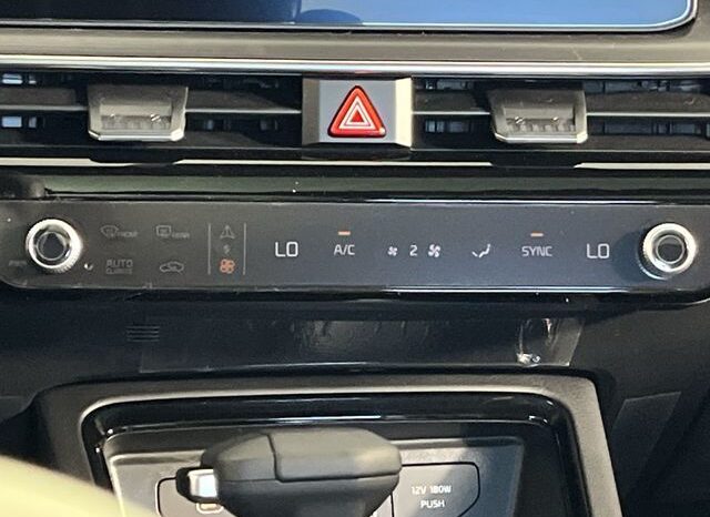 
 Kia K5 full									