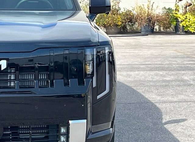 
								Kia Telluride Hybrid full									