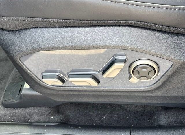 
								Kia Telluride Hybrid full									