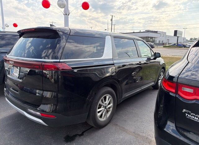 
								Kia Carnival full									