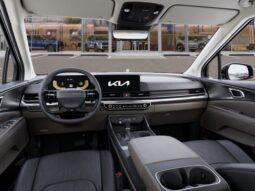 Kia Carnival full