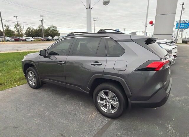 
								Toyota RAV4 Hybrid full									