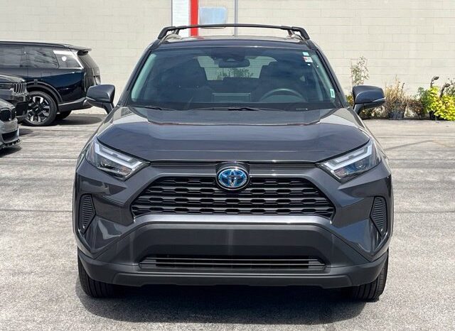 
								Toyota RAV4 Hybrid full									