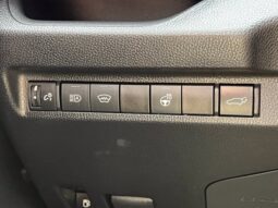 
										Toyota RAV4 Hybrid full									