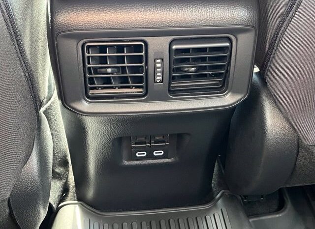 
								Toyota RAV4 Hybrid full									